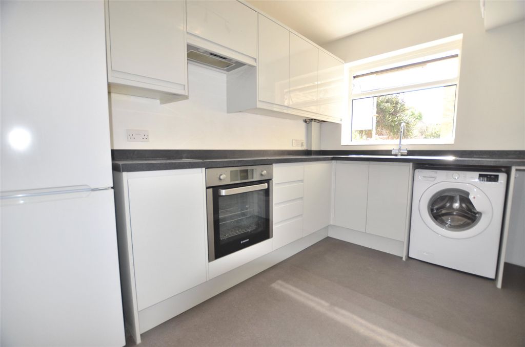 Property photo 1 of 15 Picture No. 12