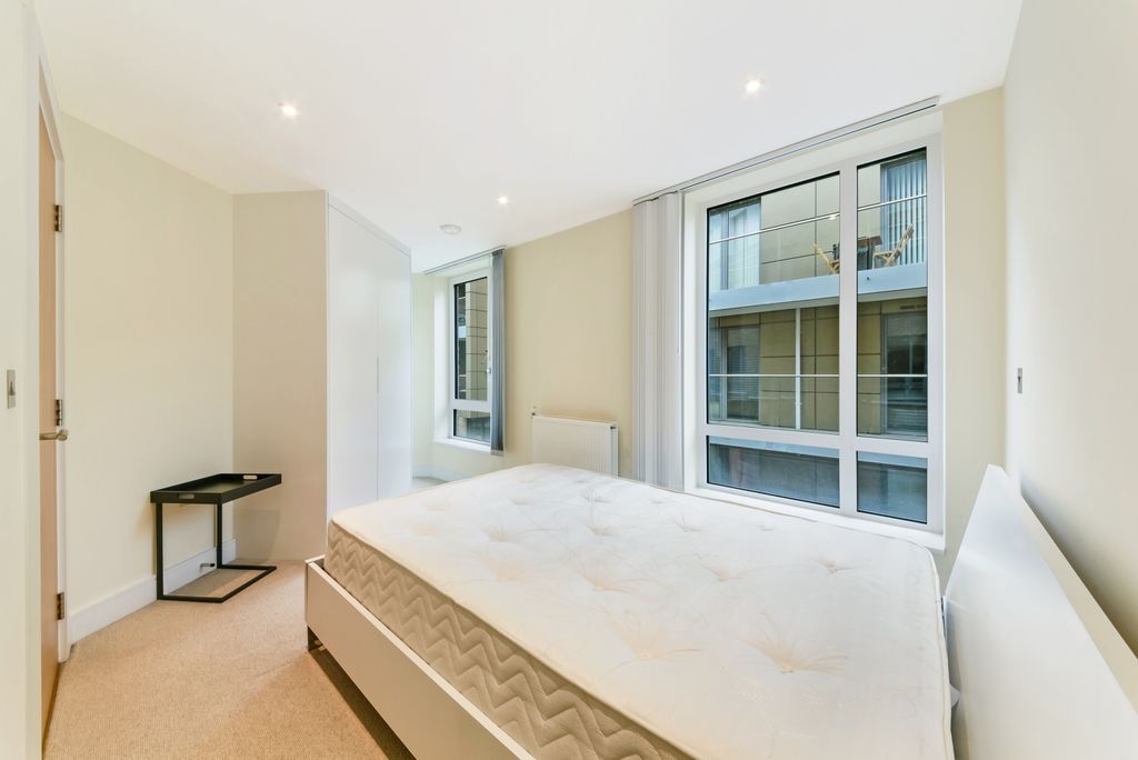 Property photo 3 of 9 Bedroom - Elite Hous