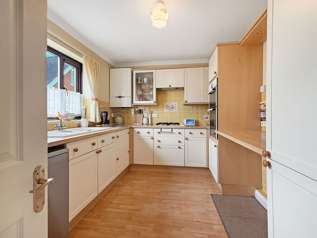 Property photo 3 of 17