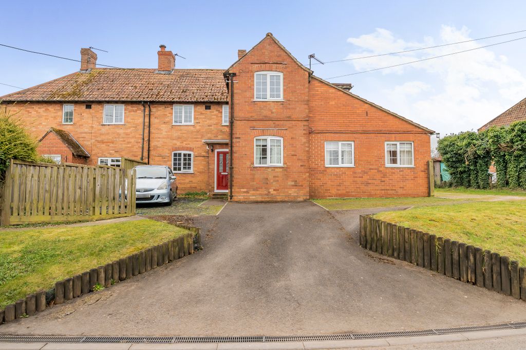 Property photo 1 of 21 12617471