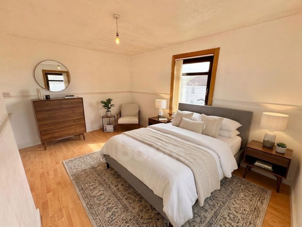 Property photo 3 of 21 Ladyford Avenue, Kilwinning Bedroom Two Ai