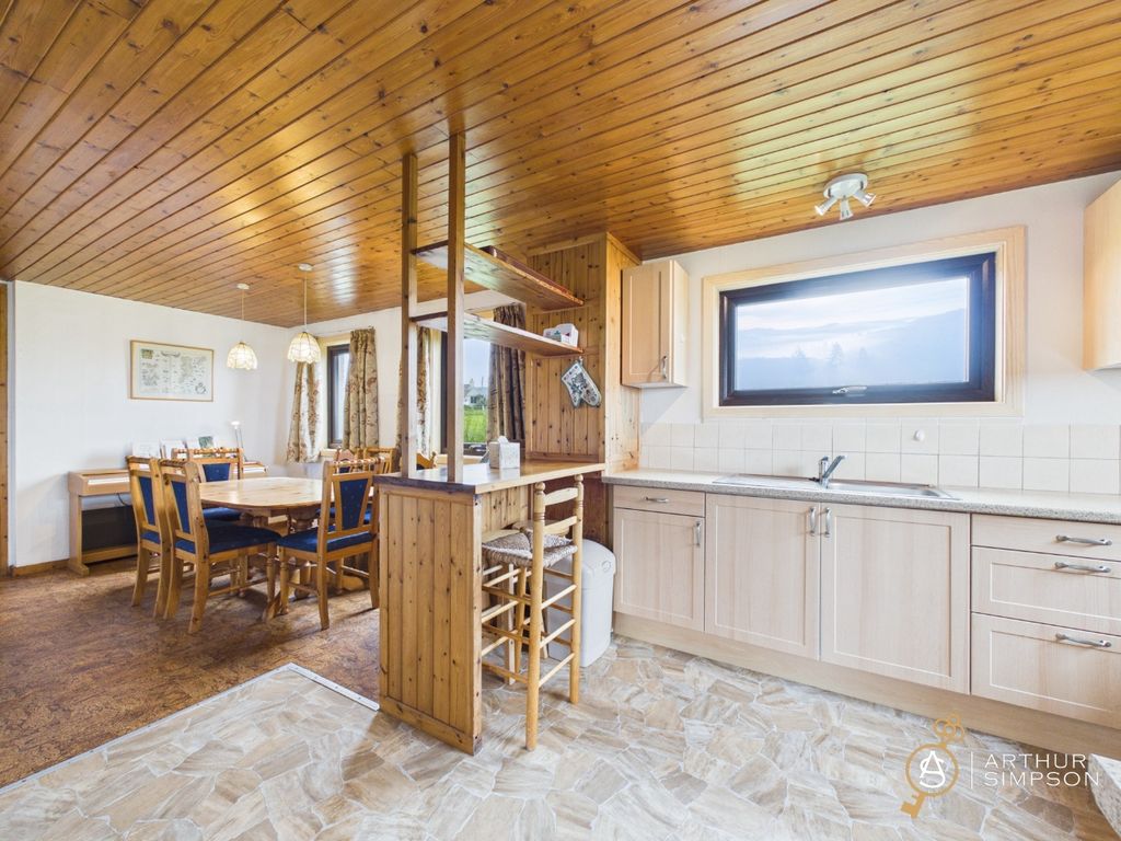 Property photo 3 of 34 5432309