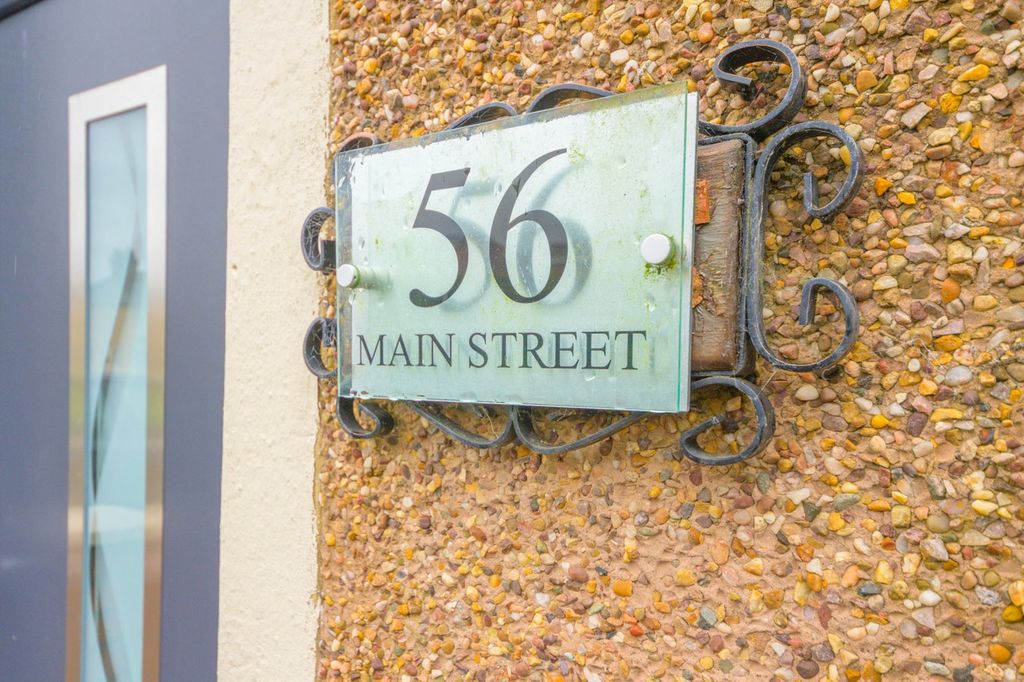Property photo 2 of 29