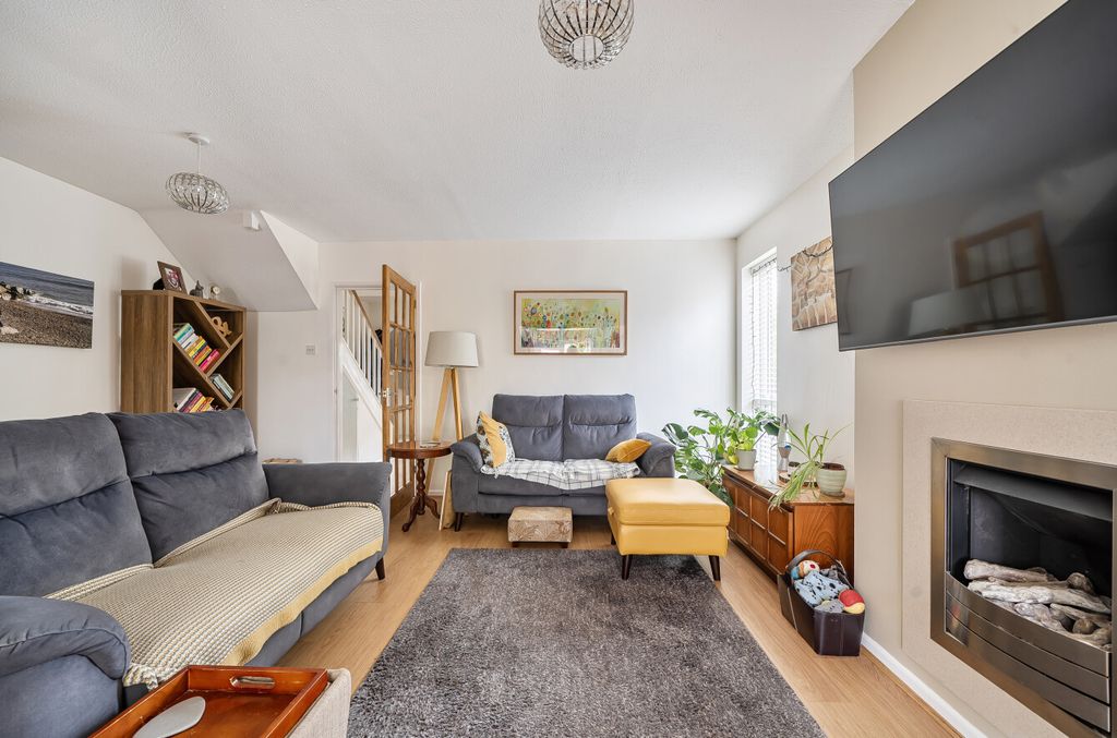 Property photo 3 of 16 1512335-23-6A91ba...
