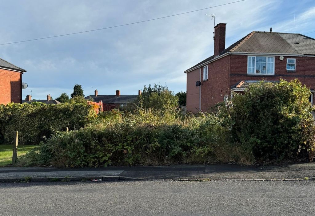 Property photo 1 of 2