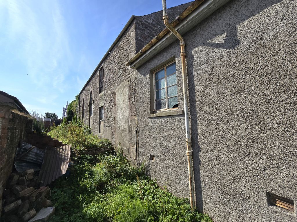 Property photo 2 of 11 2. External 2