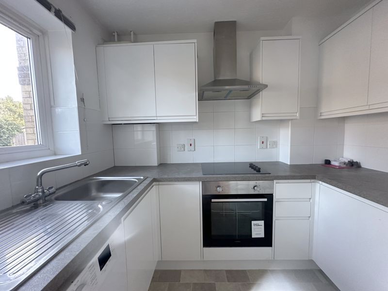 Property photo 2 of 13 Photo 4