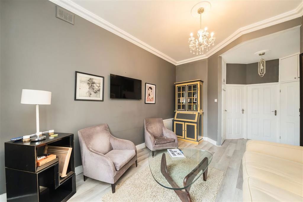 Property photo 2 of 9