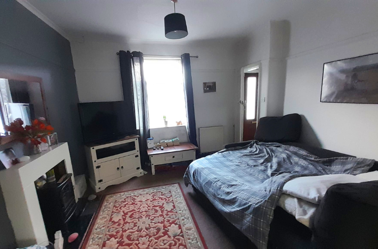 Property photo 3 of 9