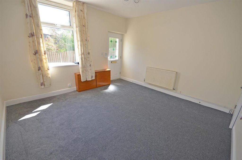Property photo 2 of 21 02.Jpg