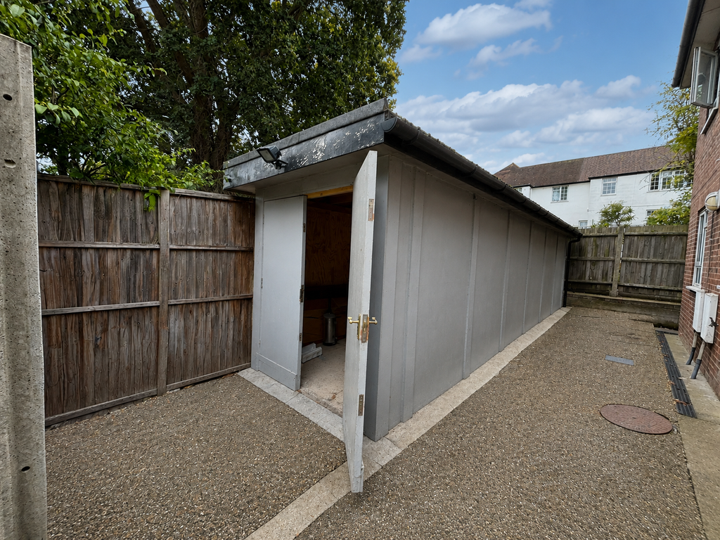 Property photo 2 of 4