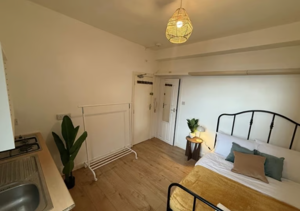 Property photo 2 of 5