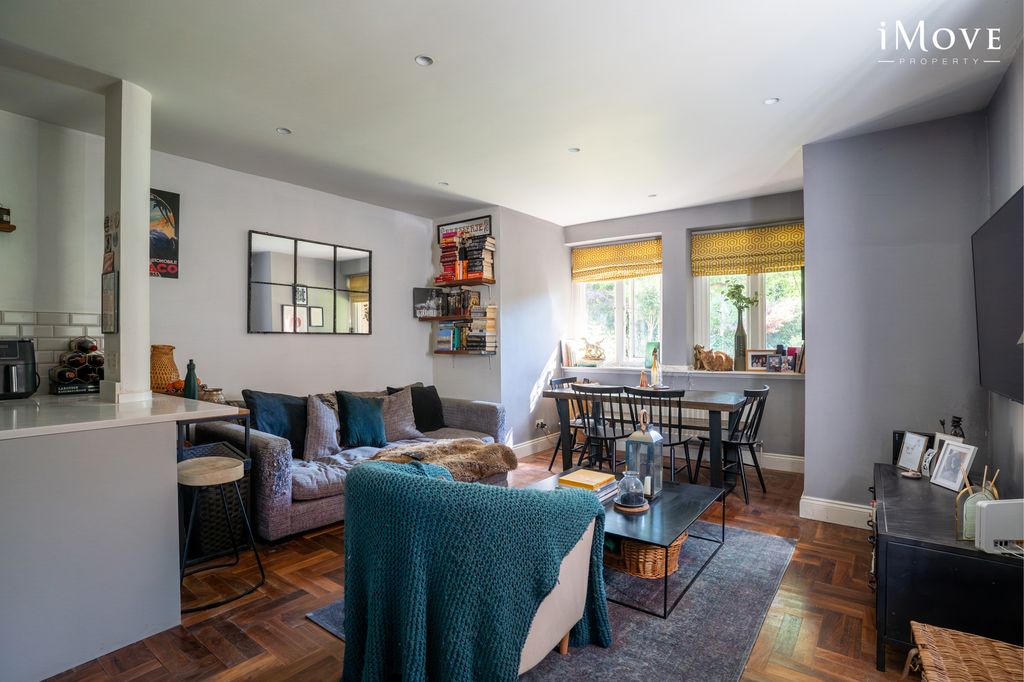 Property photo 2 of 19