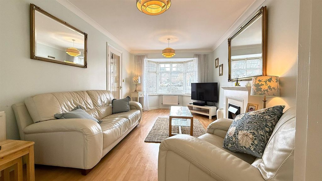 Property photo 2 of 26 8.Jpeg