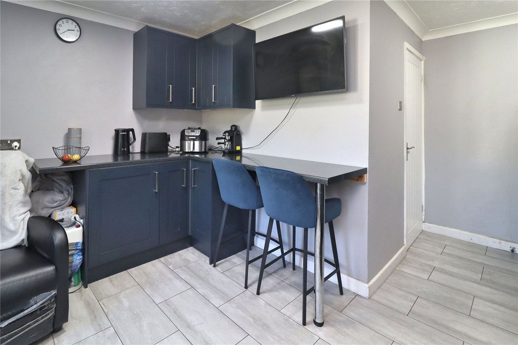 Property photo 3 of 14 Picture No. 33