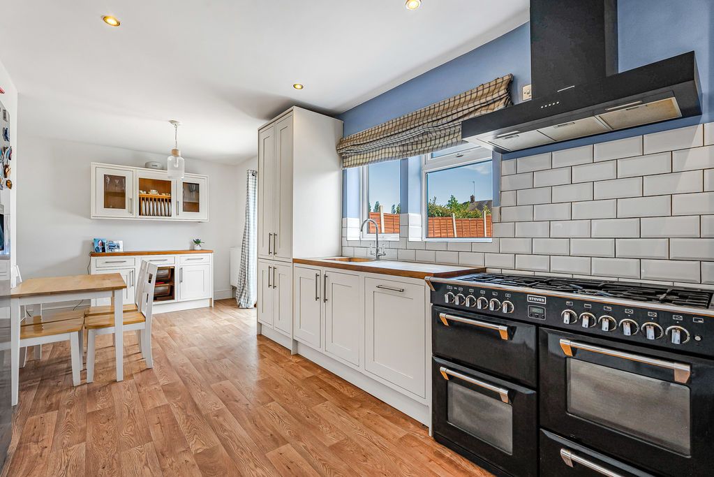 Property photo 2 of 26 Kitchen/ Diner