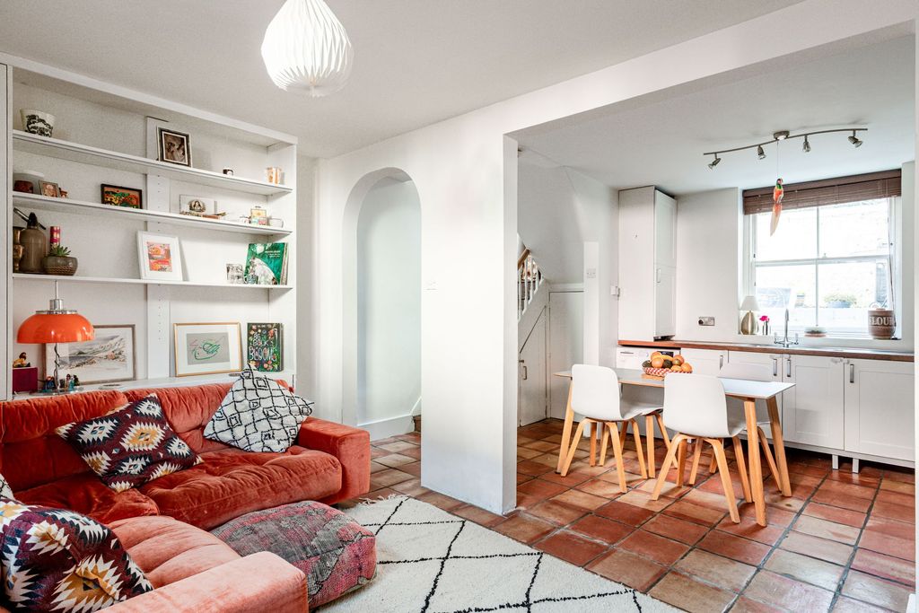 Property photo 2 of 15