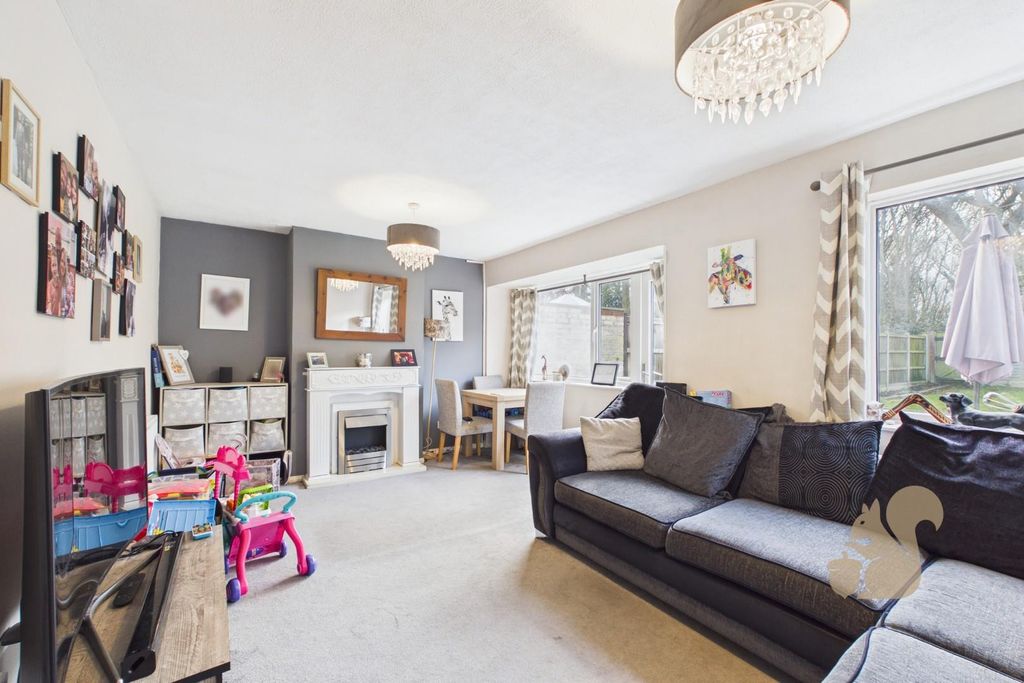 Property photo 2 of 17 Cam01659G0-Pr0727-Still019.Jpg