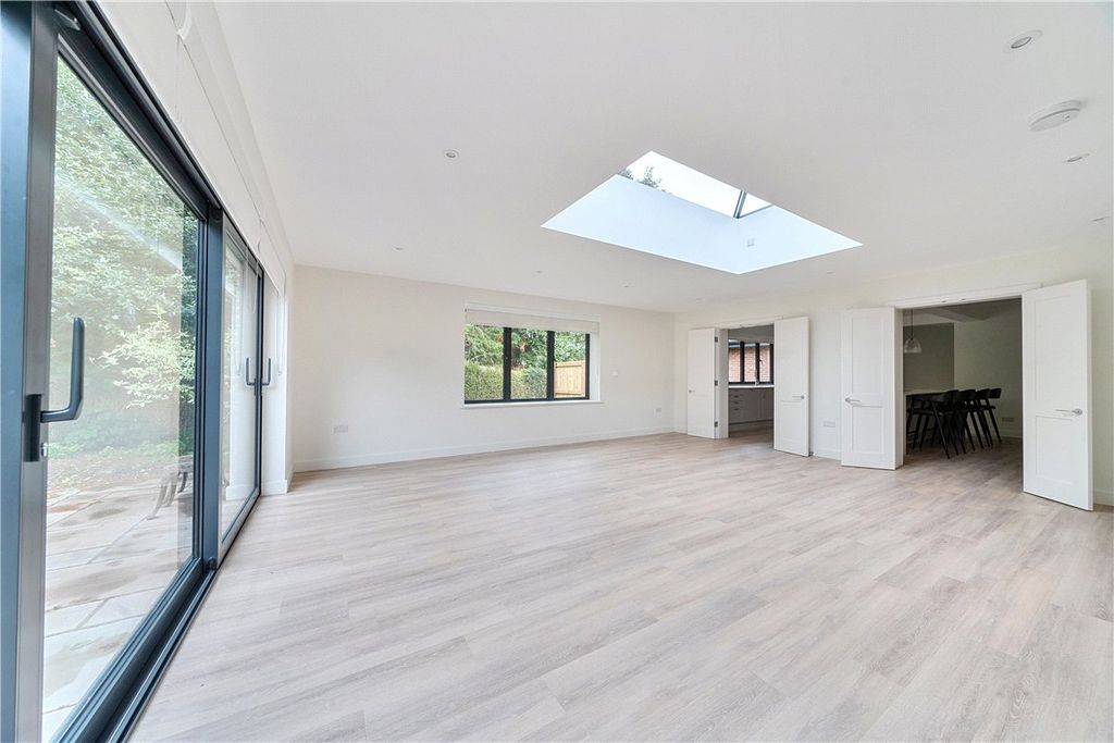 Property photo 2 of 13 Picture No. 07