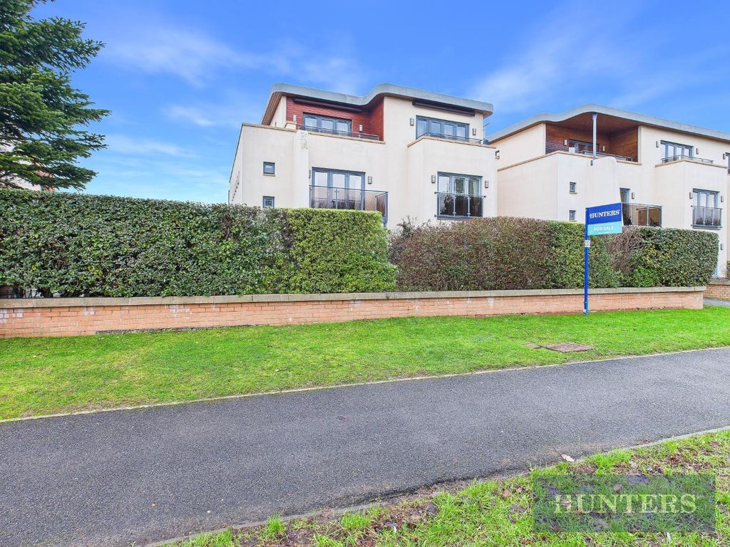 Property photo 1 of 16 Cam05316G0-Pr0295-Still001.Jpg