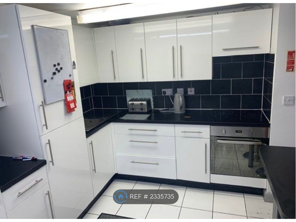 Property photo 3 of 3