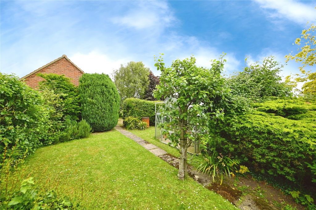 Property photo 2 of 15 Picture No. 19