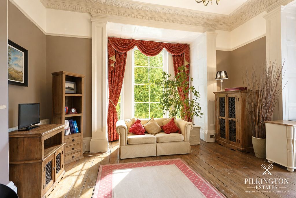 Property photo 2 of 27 5070683