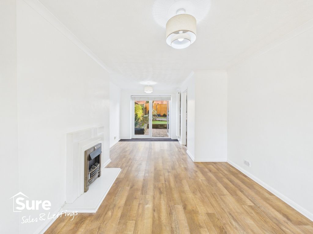 Property photo 3 of 27 4832705