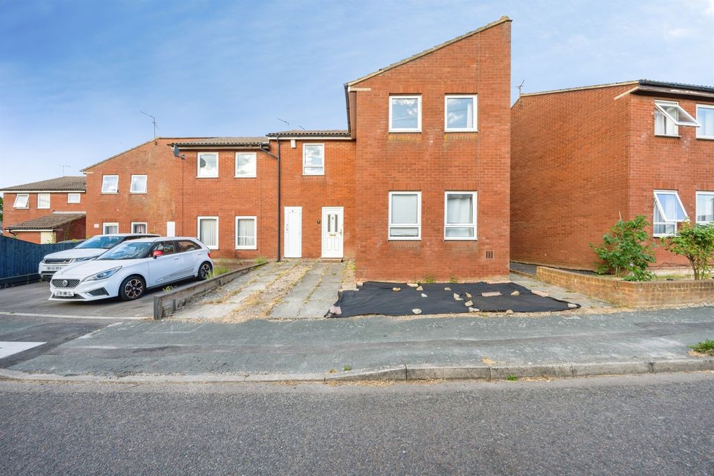 Property photo 1 of 16