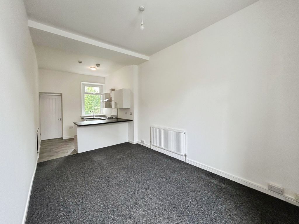 Property photo 2 of 6 75B32Ccf-Whatsapp 20Image 202026-05-08 20At 2013