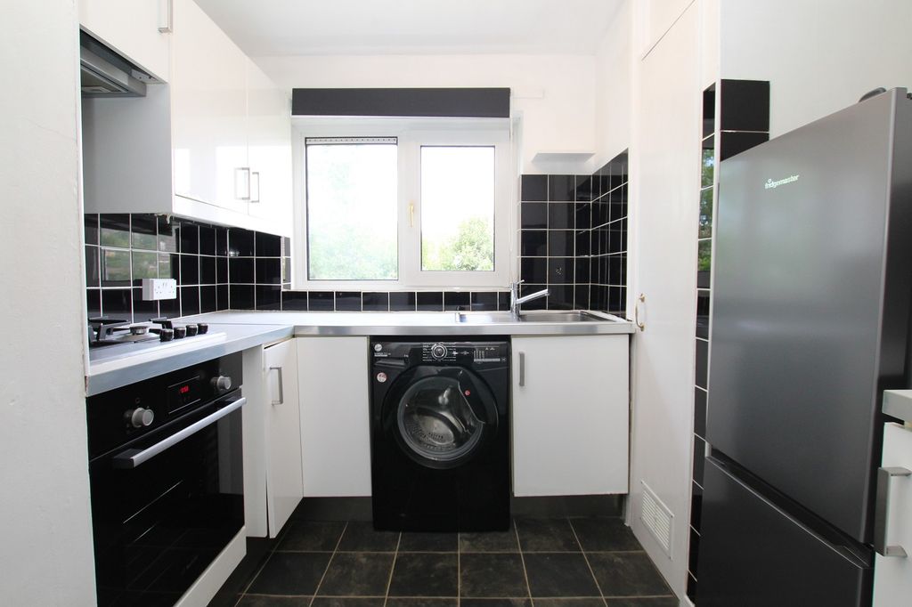 Property photo 3 of 5 Not Specified