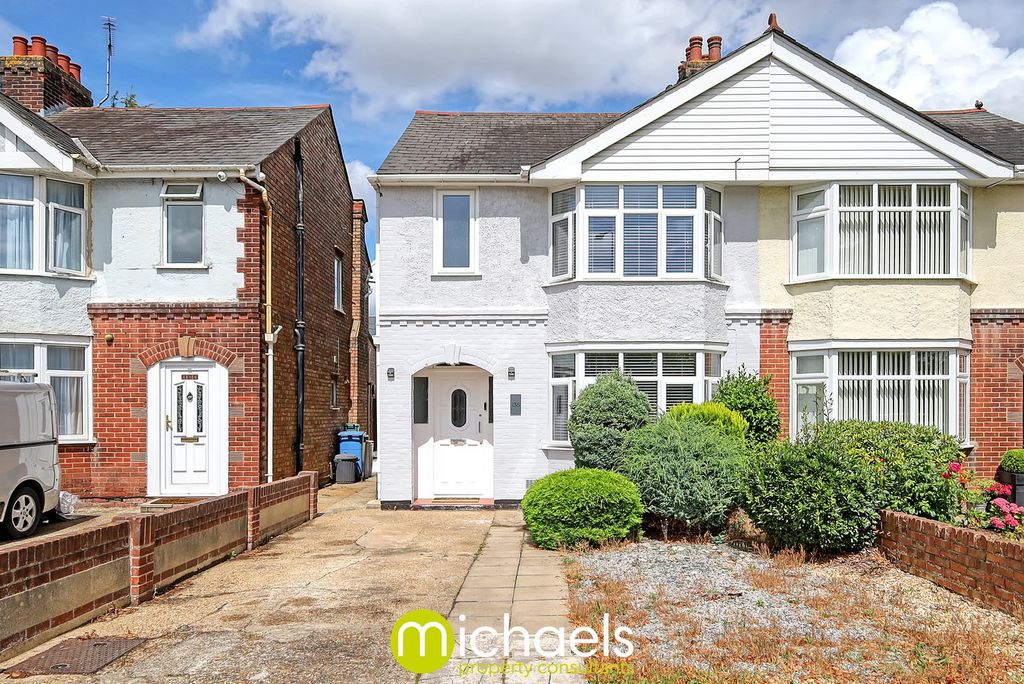 Property photo 1 of 33