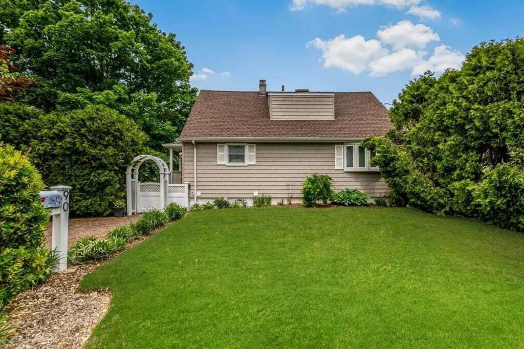 Property photo 1 of 29