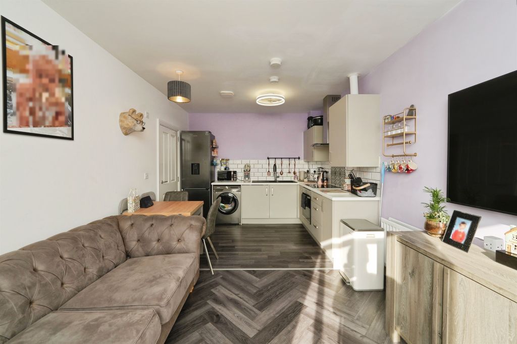 Property photo 2 of 13