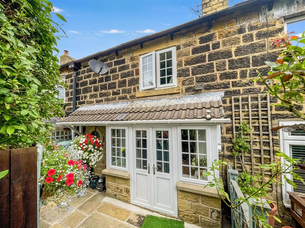 Property photo 1 of 44