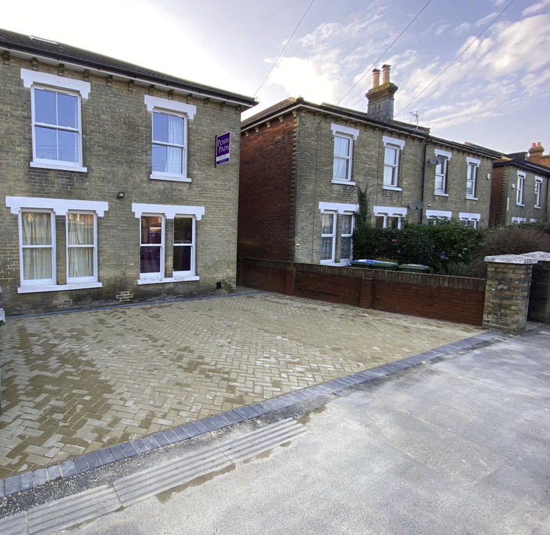 Property photo 1 of 1