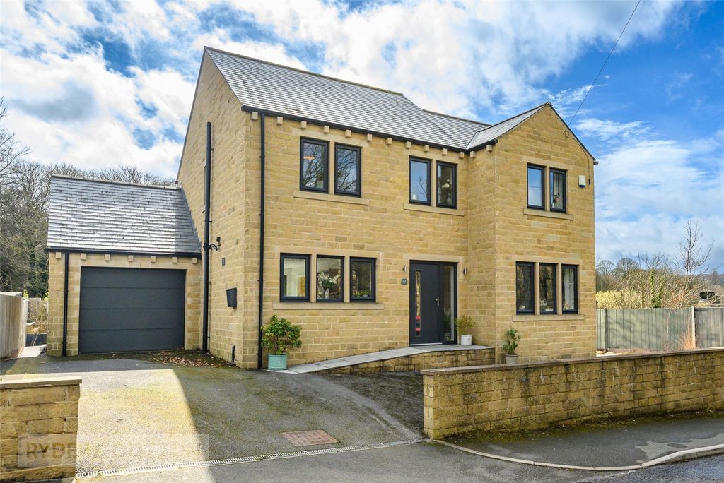 Property photo 1 of 25 Front External