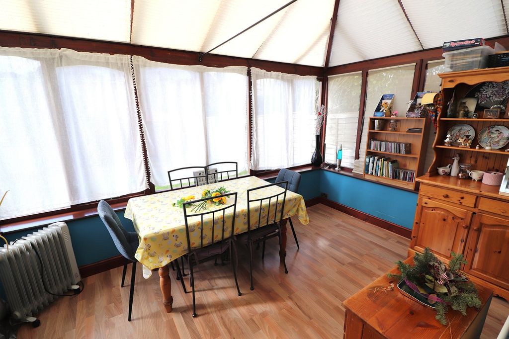 Property photo 3 of 12 Picture No. 04