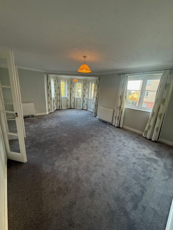 Property photo 3 of 12 Living Room