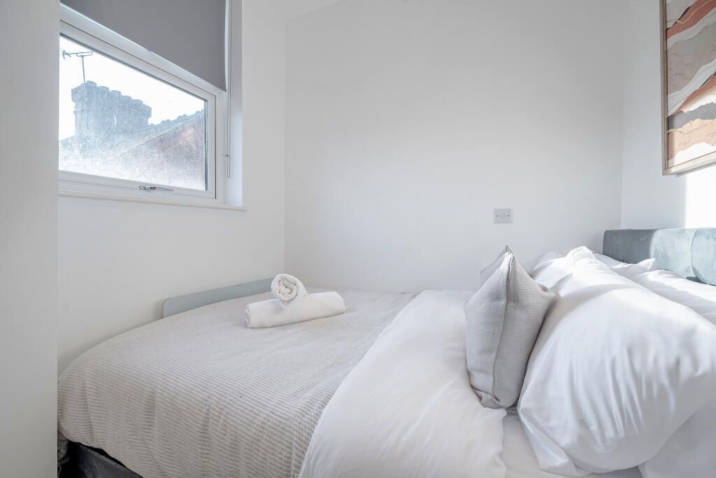 Additional image 17 of 10 bed flat for saleFlat 1-7 Avenir Heights, Avenir Heights, Station Approach Road, Coulsdon CR5