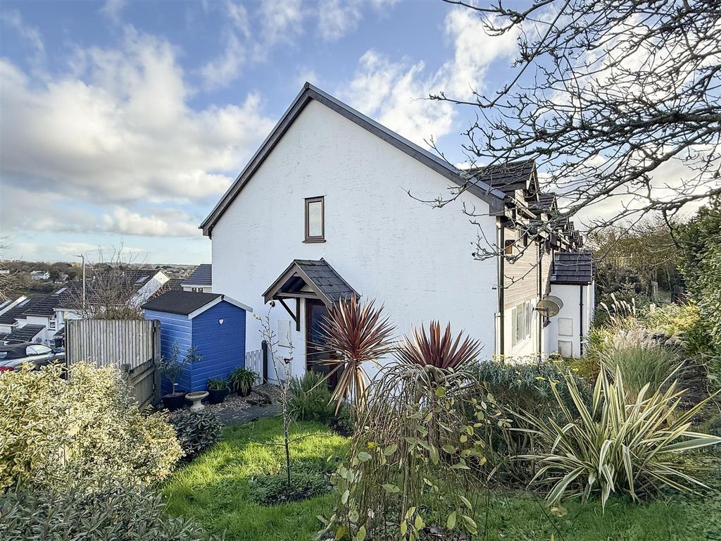 Property photo 1 of 20