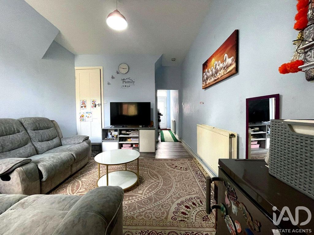 Property photo 2 of 14