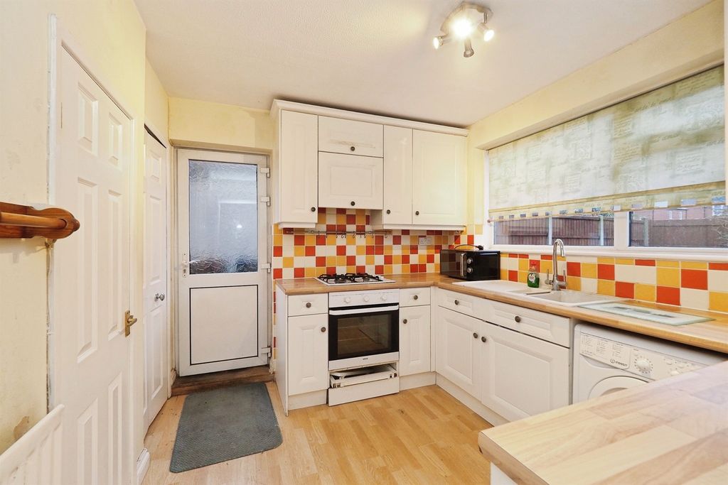 Property photo 3 of 20