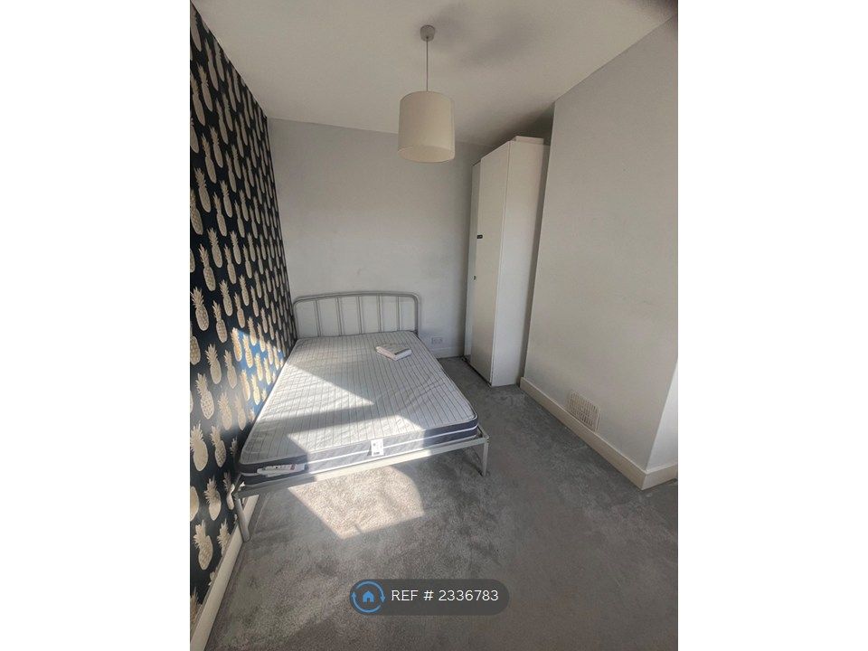 Property photo 1 of 2