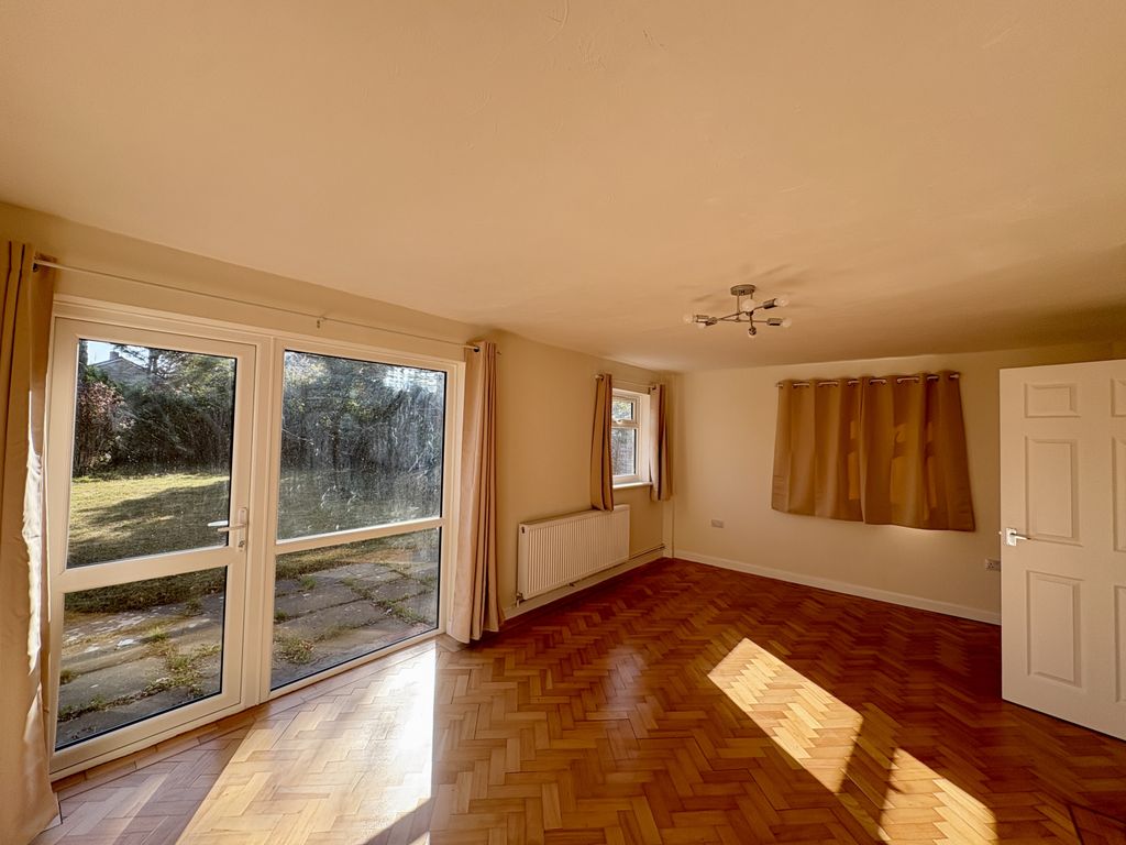 Property photo 3 of 14 Gallery