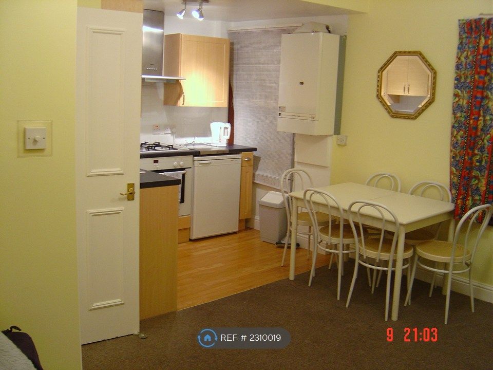 Property photo 3 of 12