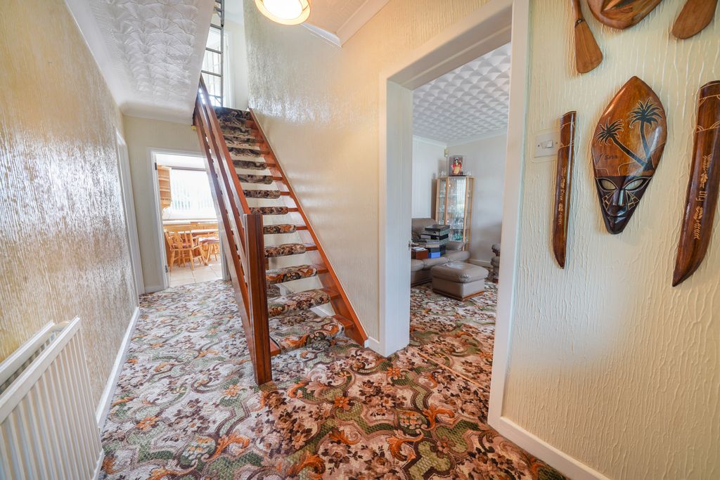 Property photo 3 of 38 11