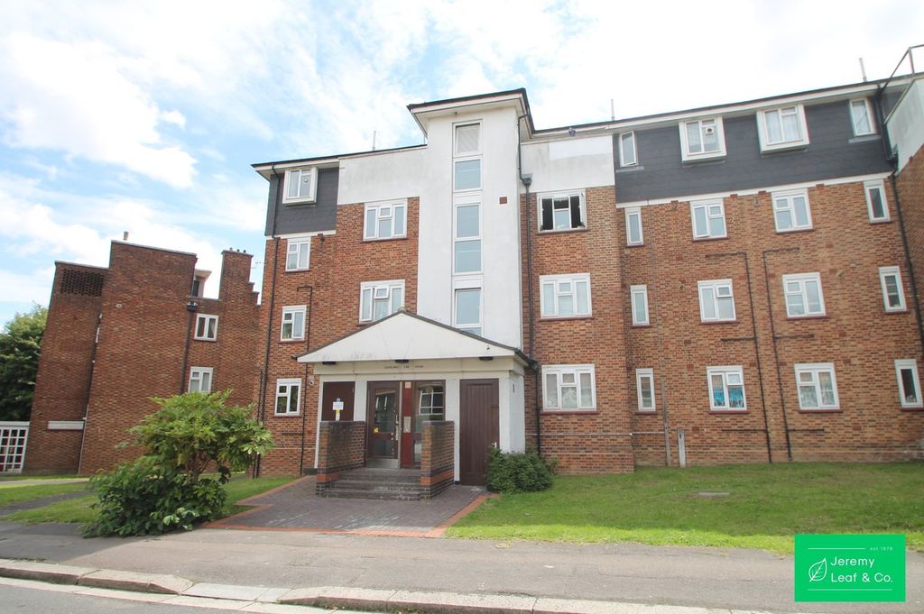 Property photo 1 of 9