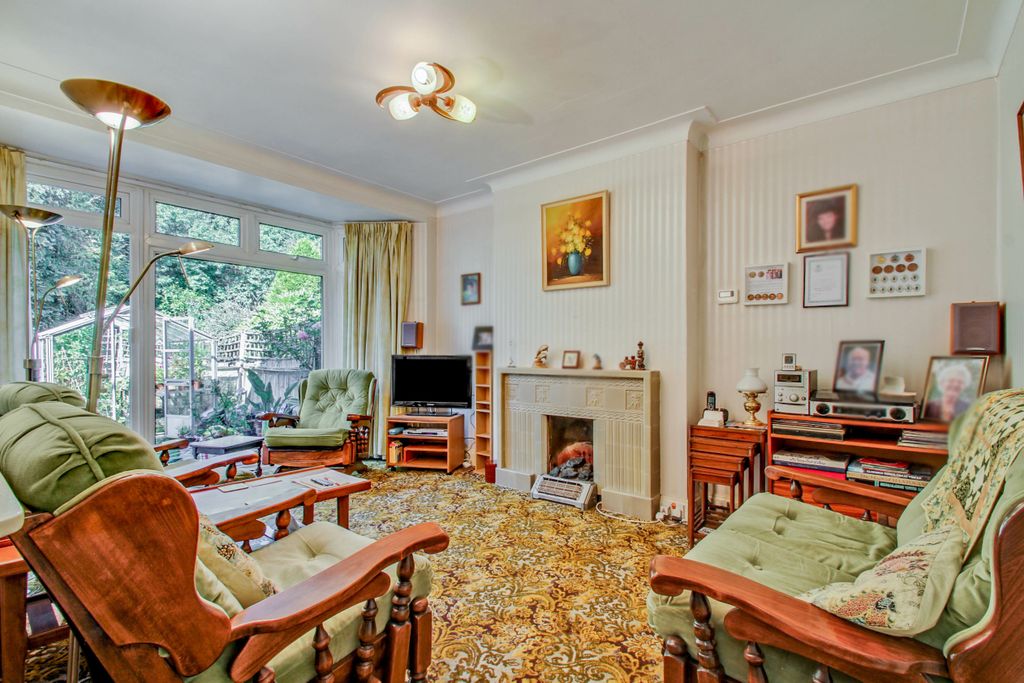 Property photo 3 of 15