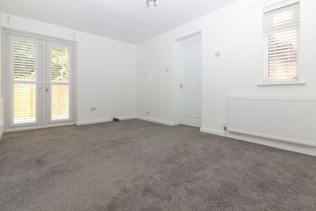 Property photo 3 of 12 Living Room